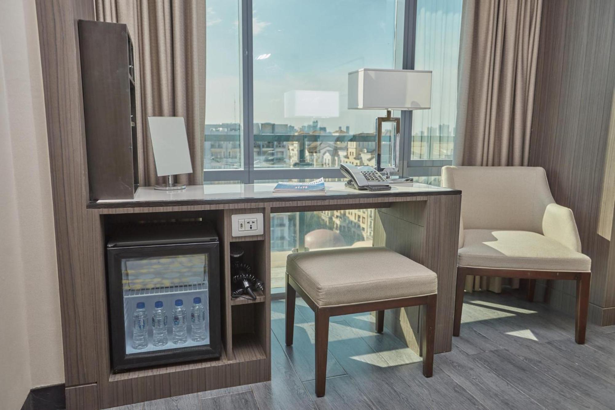 Hotel Belmont Manila Pasay
