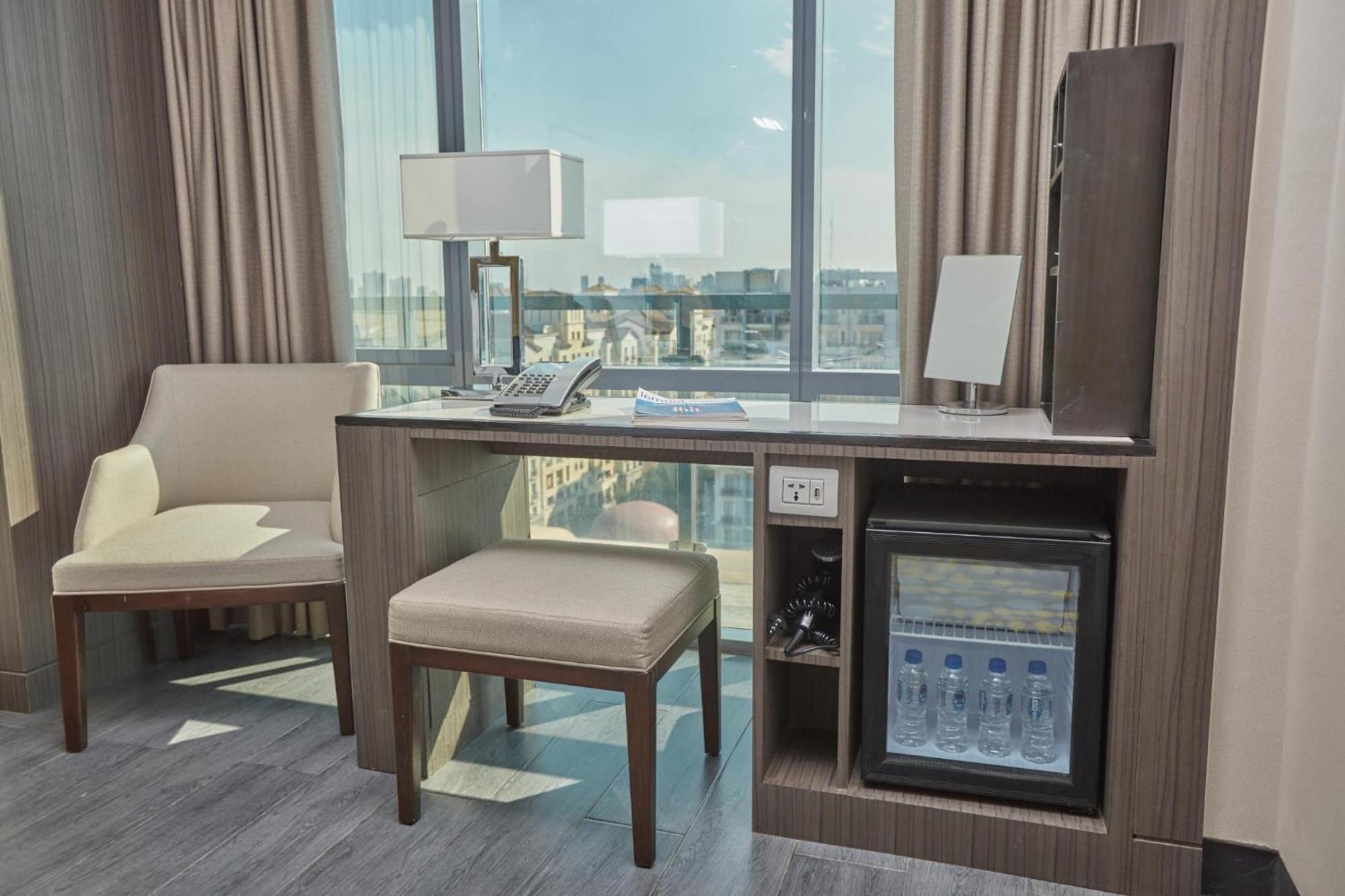 Belmont Manila Hotel 4*