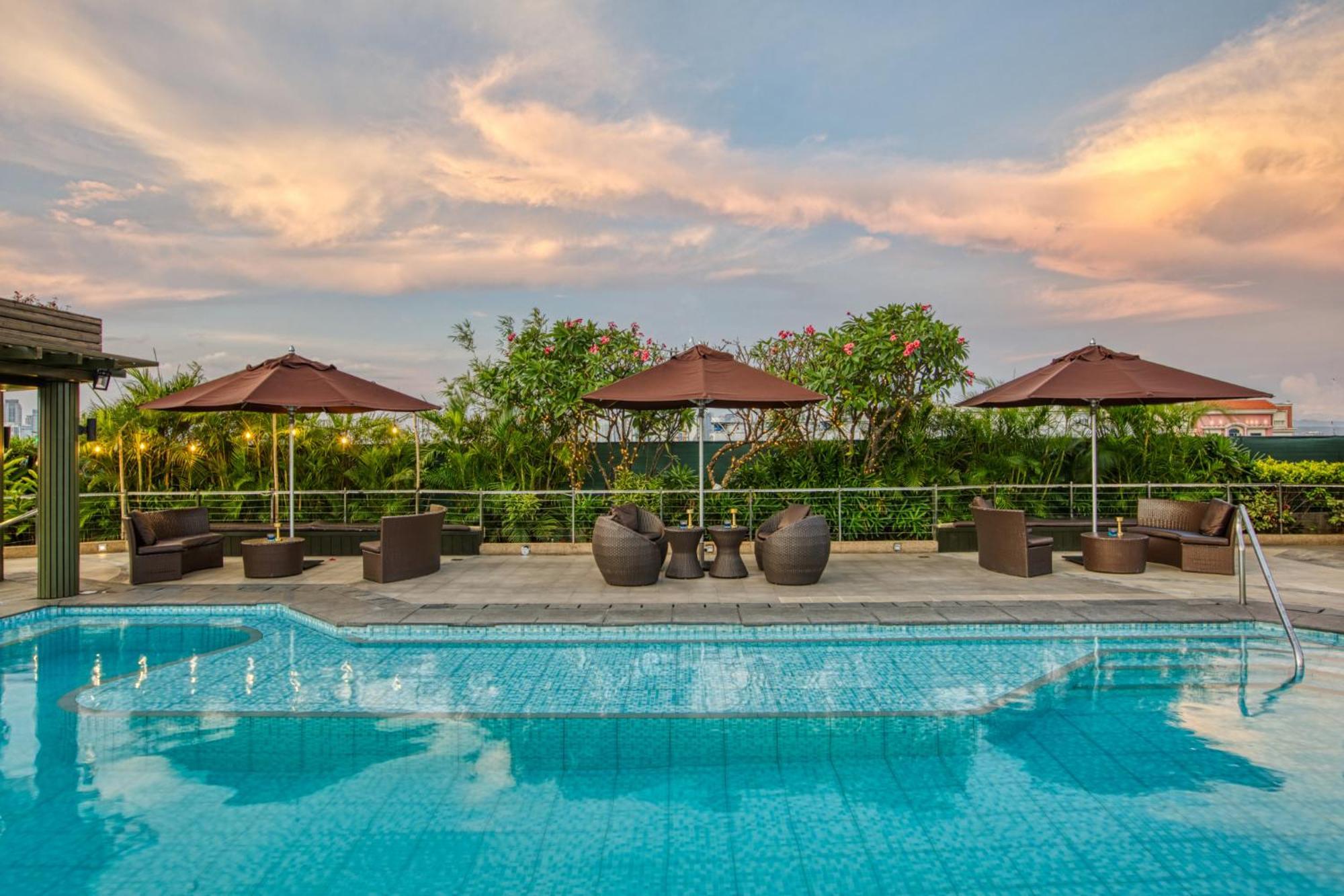 Belmont Manila 4*